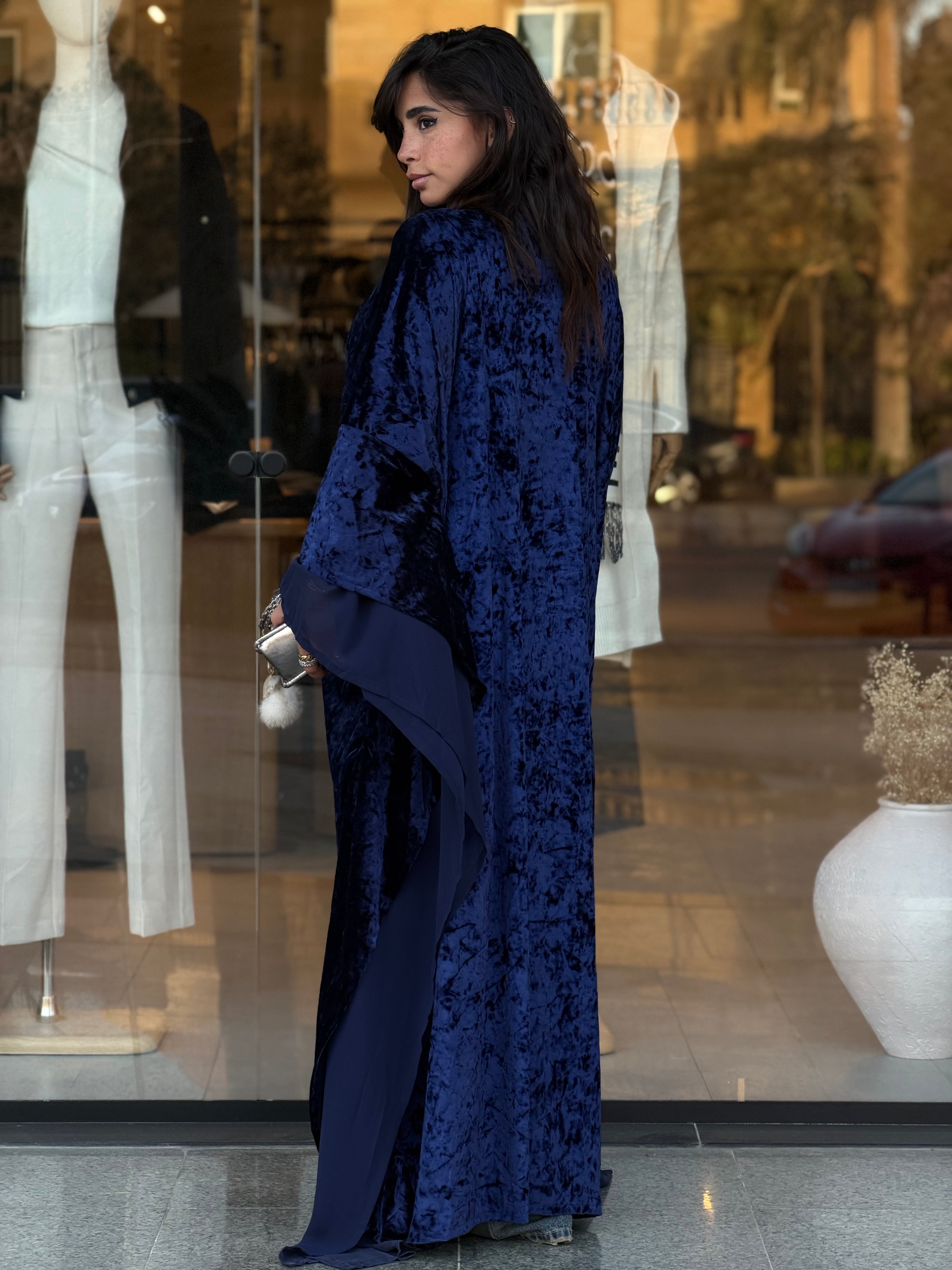 Wide Sleeves Velvet Abaya - Navy