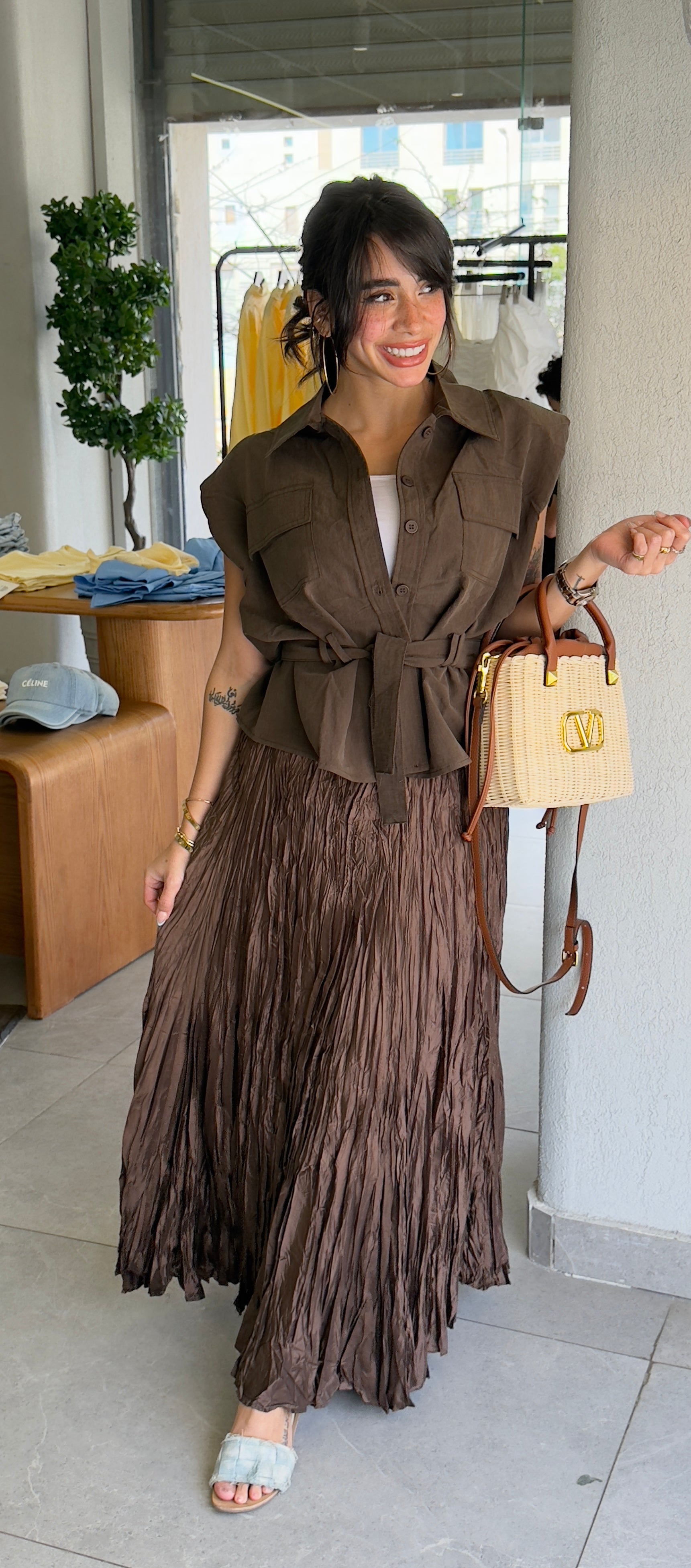 Shoulder Pad Vest - Brown