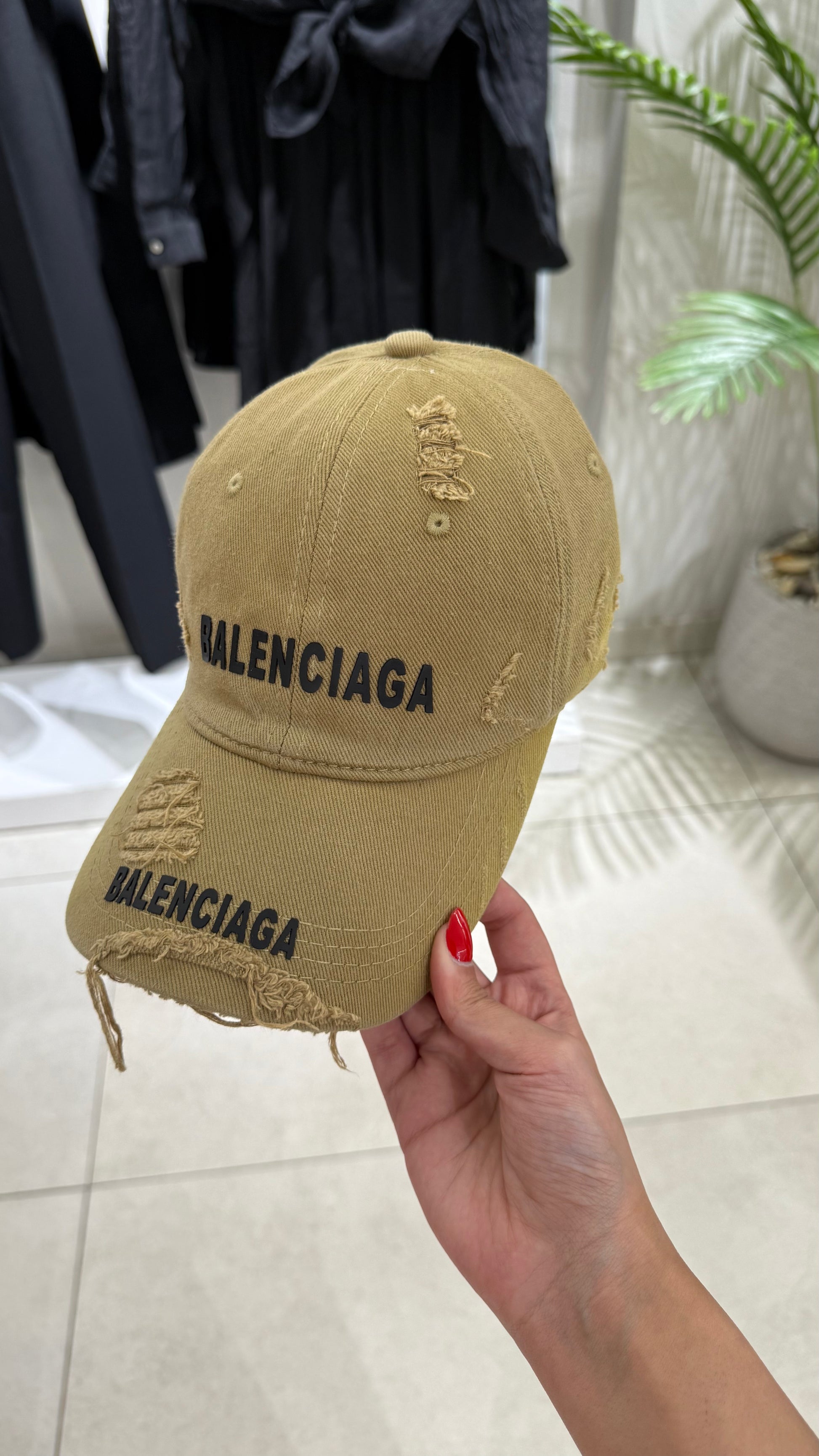 BALENCIAGA Cap - Beige