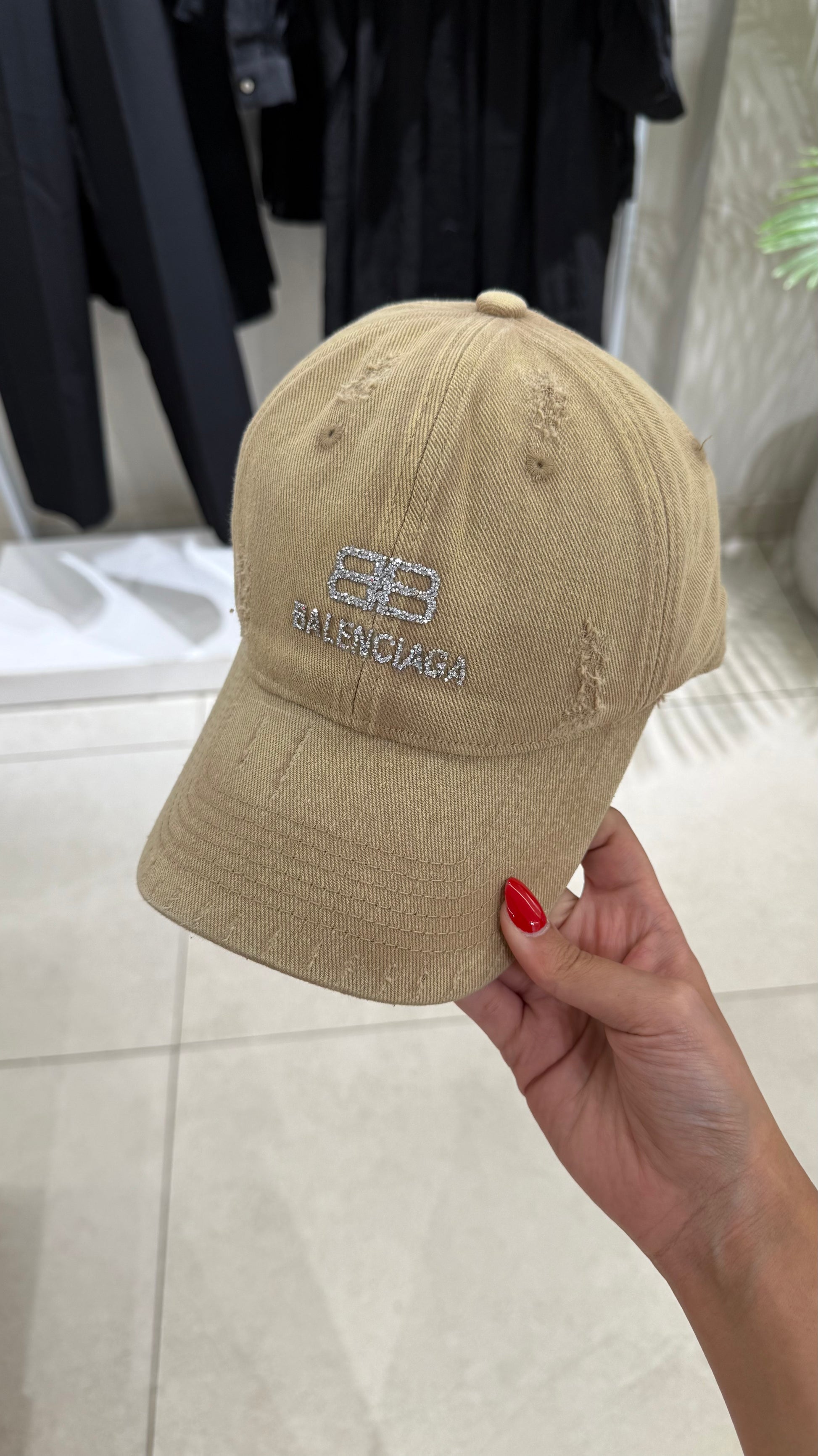 BALENCIAGA cap
