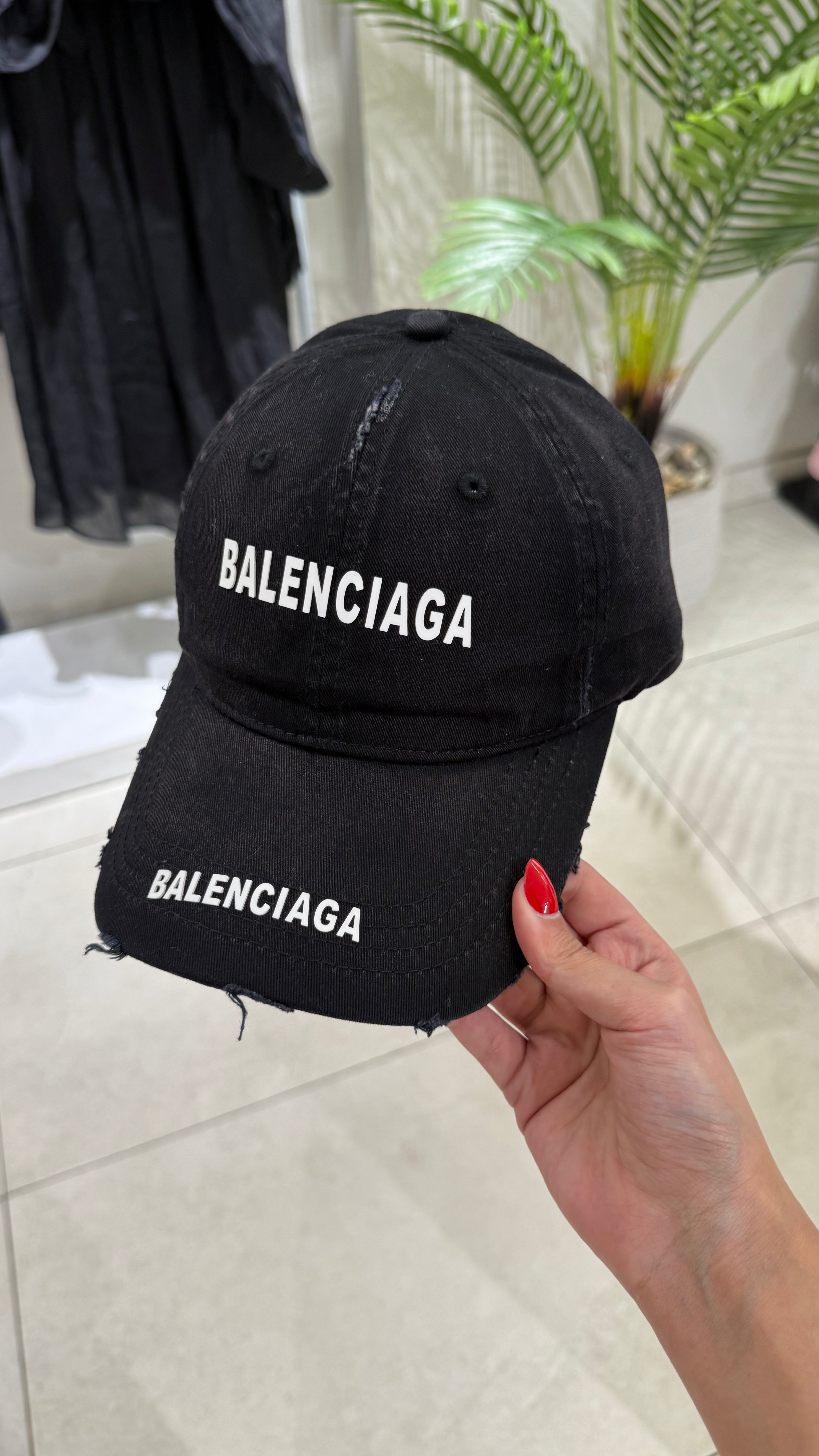 BALENCIAGA Cap - Black