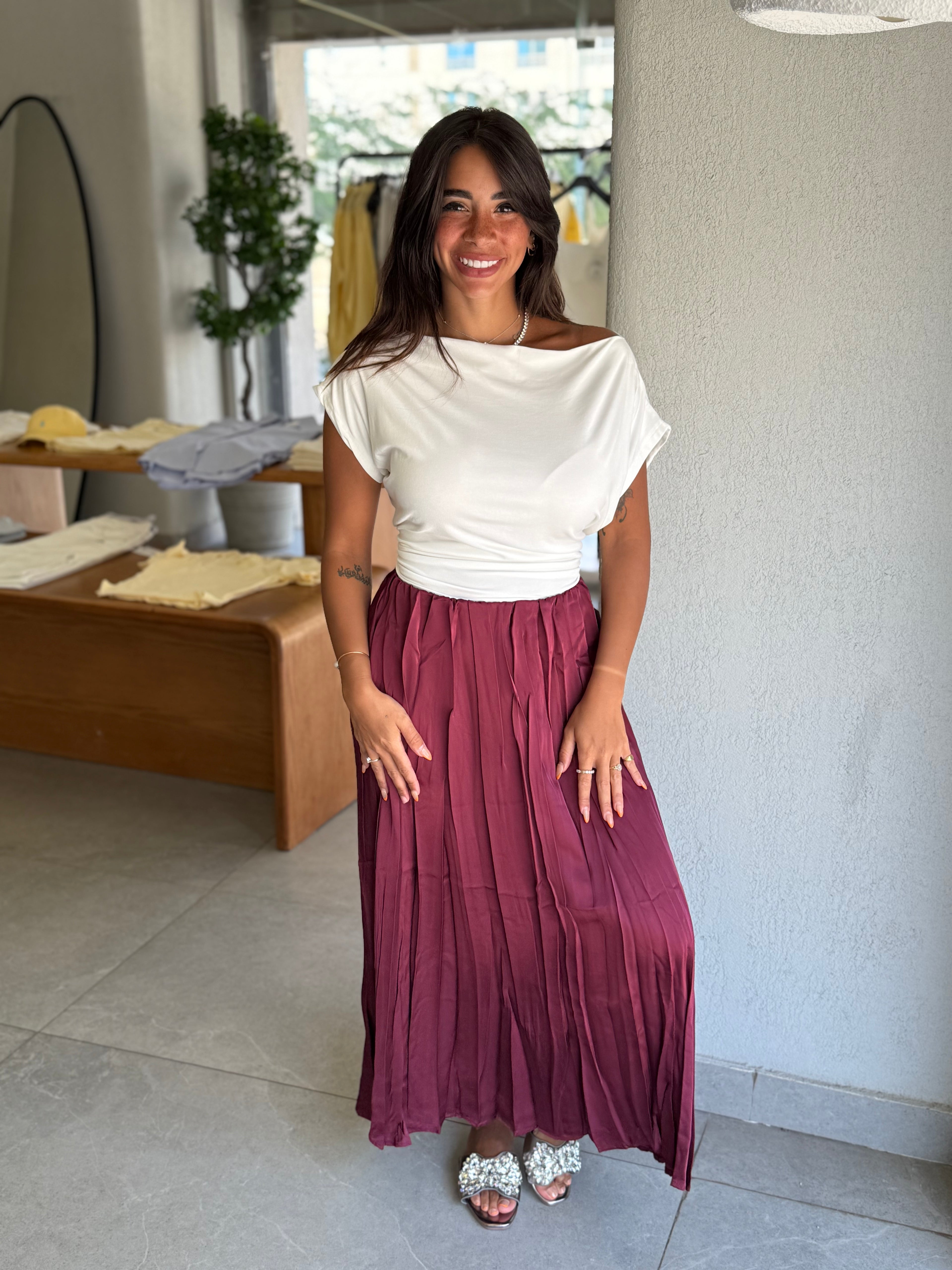 Crinkle Skirt -Burgundy