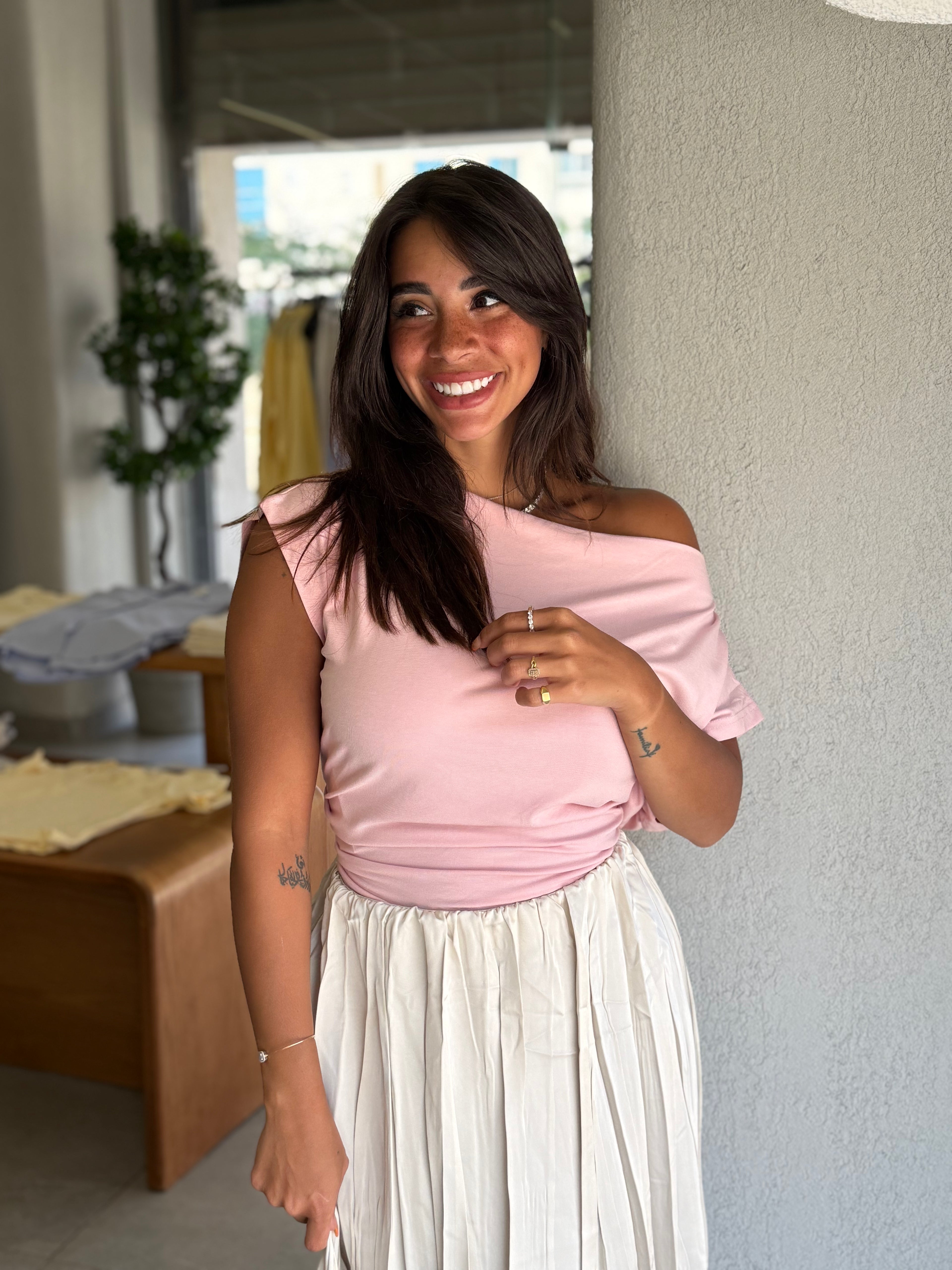 Off Shoulder - Pink