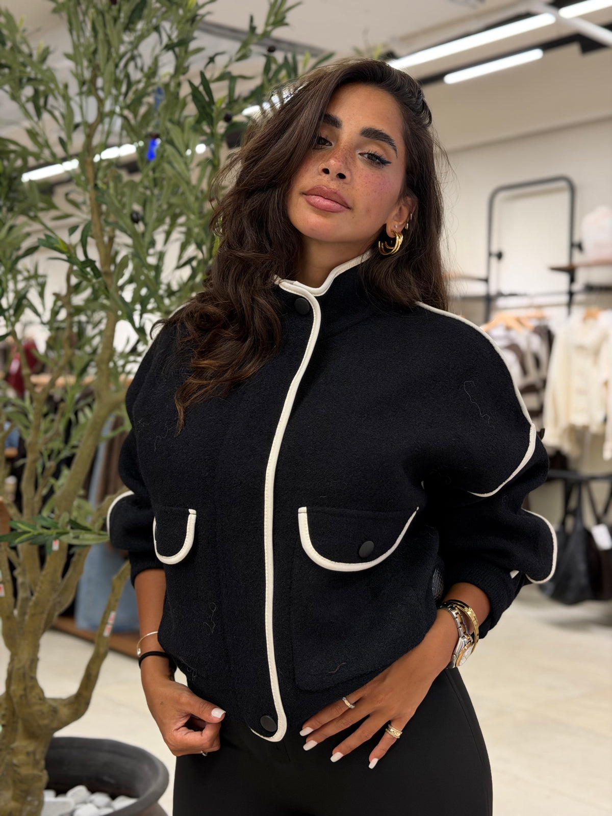 The Contrast Jacket - Black