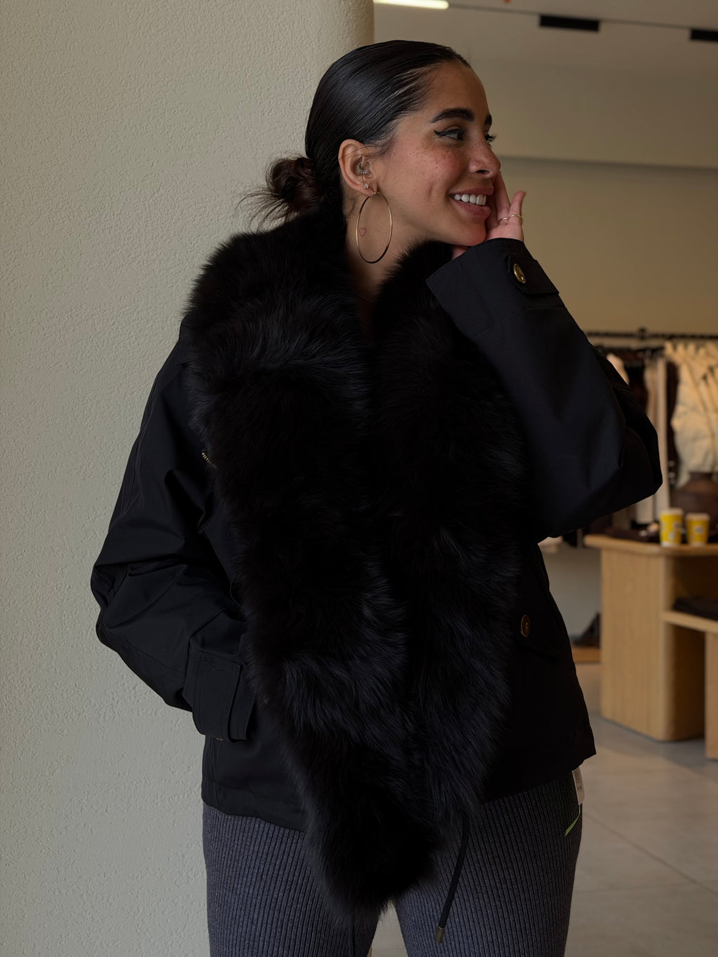 Faux fur jacket _ Black