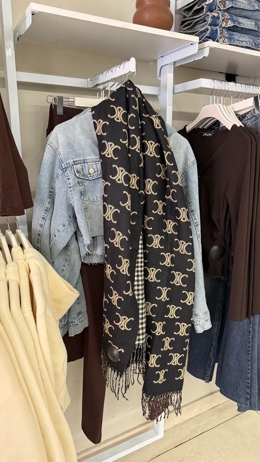 Wool Shawl-Black
