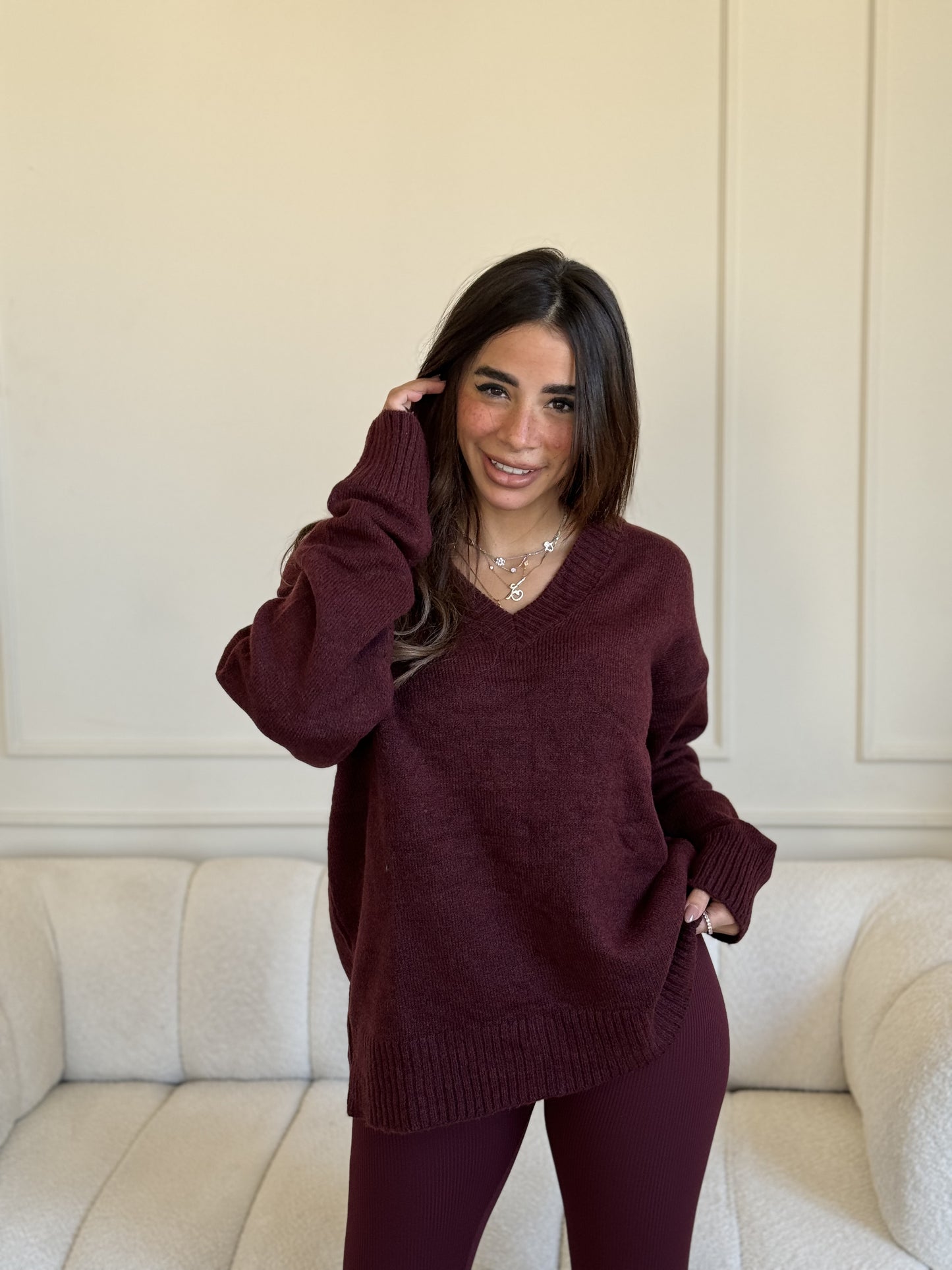 V Sweatshirt - Maroon