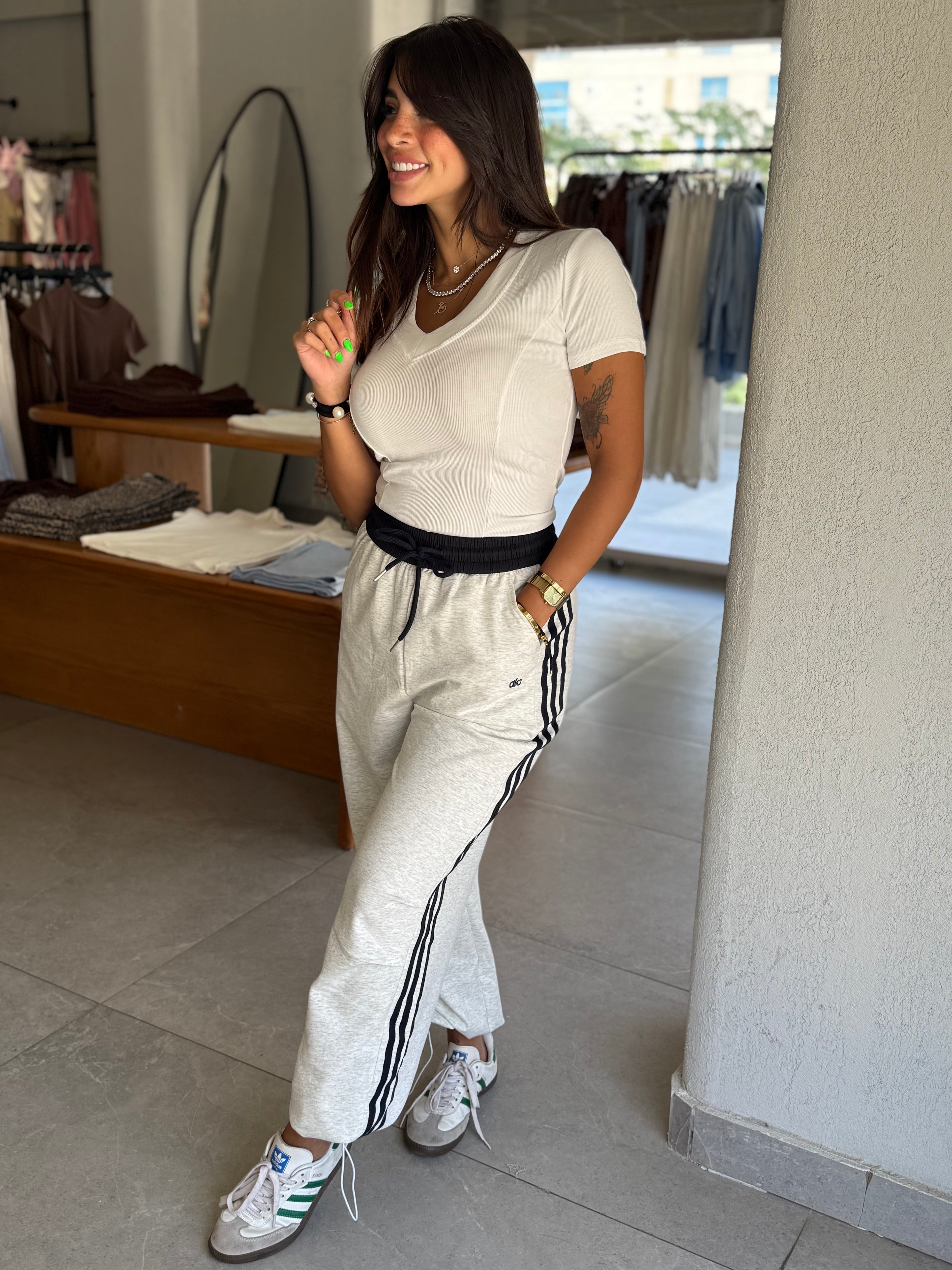 Alo Sweatpant -  Grey